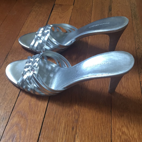 Banana Republic Heels - Picture 2 of 3